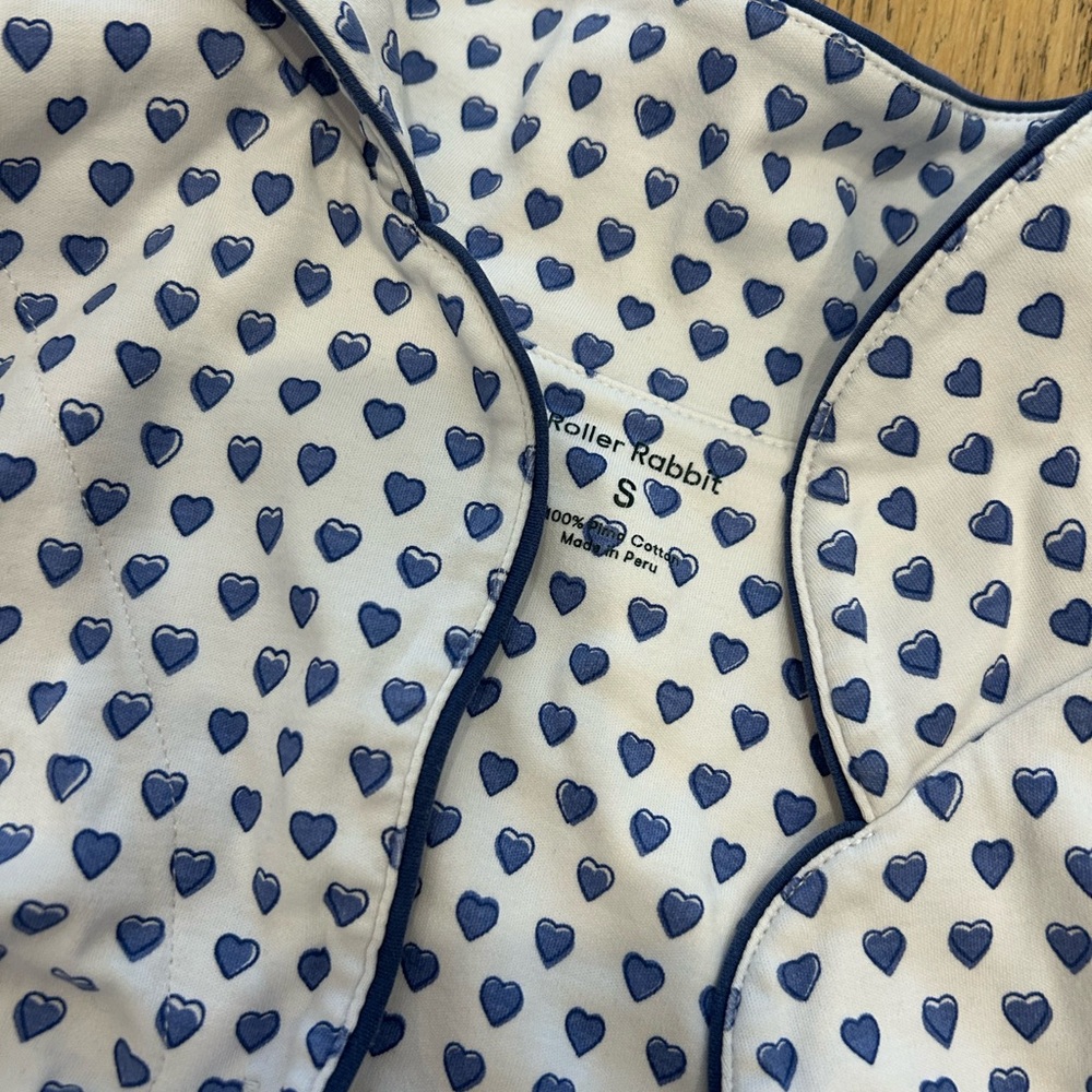 Roller Rabbit pajamas - Picture 3 of 4